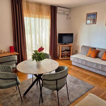 One Bedroom Apartment Ljilja Sveti Stefan Kültér fotó