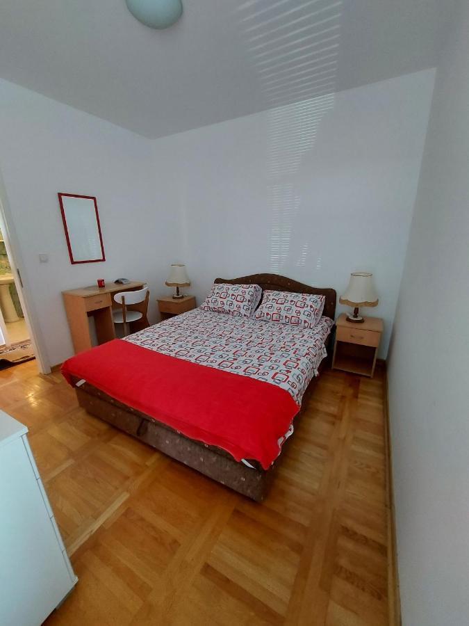 One Bedroom Apartment Ljilja Sveti Stefan Kültér fotó